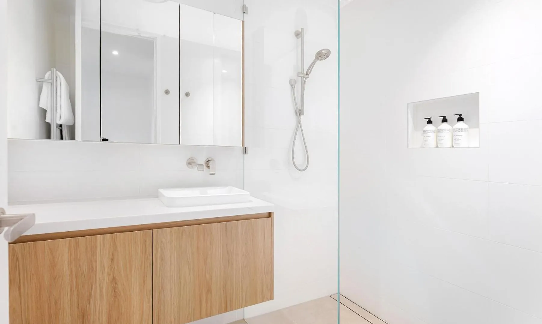 Seanna Residences Bokarina Beach Palmview Australia